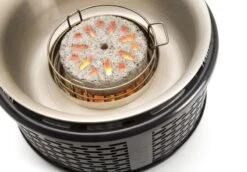 Cobb Pro Houtskoolbarbecue - Zwart 9 Cobb Pro Houtskoolbarbecue - Zwart -Buiten kamperen 1267 1900 cobble pro zwart 3