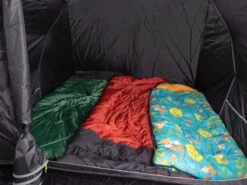 Kampa Brean 3 Tunneltent - 3 Persoons 22 Kampa Brean 3 Tunneltent - 3 Persoons -Buiten kamperen brean3 11 1