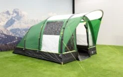 Kampa Brean 4 Tunneltent - 4 Persoons 13 Kampa Brean 4 Tunneltent - 4 Persoons -Buiten kamperen breanair4 3 2