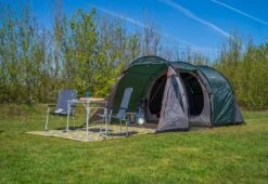Easy Camp Galaxy 300 Rustic Green Tunneltent - 3 Personen 14 Easy Camp Galaxy 300 Rustic Green Tunneltent - 3 Personen -Buiten kamperen camping shoot 45 1