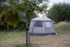 Easy Camp Moonlight Yurt 6 Familietent - 6 Persoons 25 Easy Camp Moonlight Yurt 6 Familietent - 6 Persoons -Buiten kamperen easy camp moonlight yurt 6 familietent 1