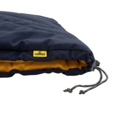 Nomad Bronco Junior Slaapzak - Blauw 13 Nomad Bronco Junior Slaapzak - Blauw -Buiten kamperen foto5 1