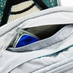 Osprey Sylva Daypack - 12 Liter - Blauw 30 Osprey Sylva Daypack - 12 Liter - Blauw -Buiten kamperen osprey sylva features 7 1