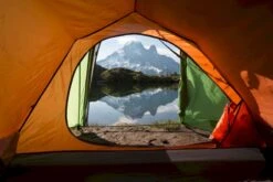 Vango Scafell 300+ Tunneltent - 3 Persoons -Buiten kamperen vango scafell 300plus 2